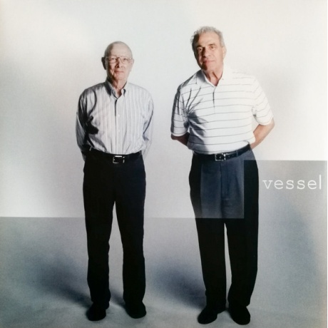 twenty one pilots - vessel LP.jpg